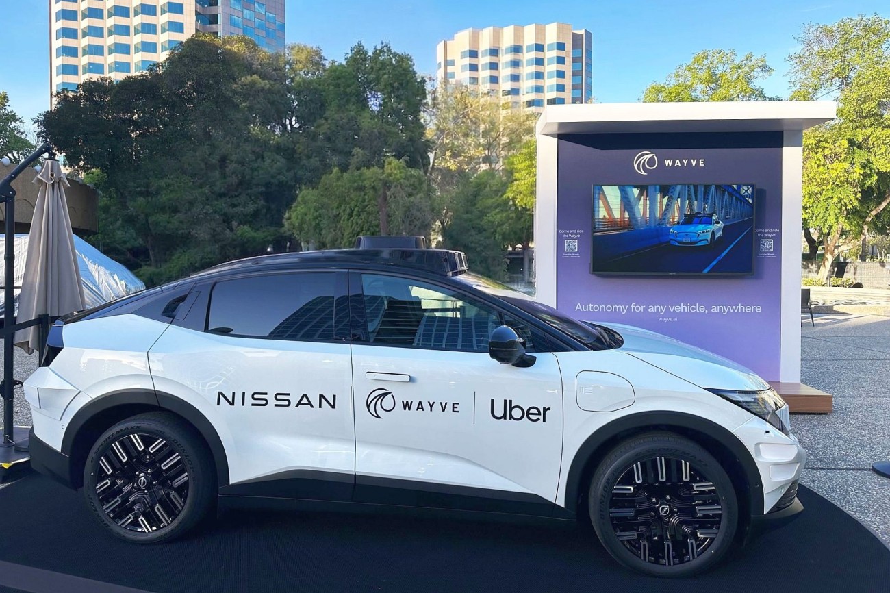 60 millió dolláros kiegészítő befektetést kapott a Wayve, hogy globális szinten vezethesse be önvezető járműveit