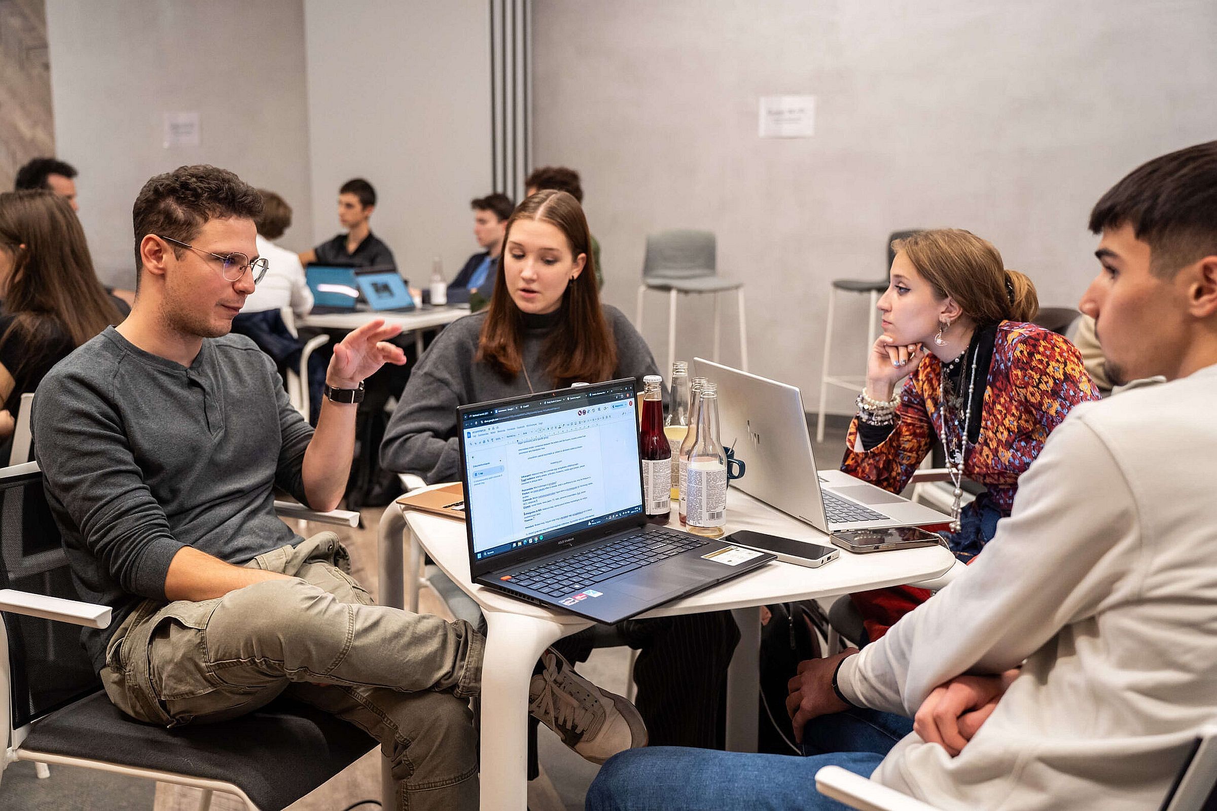 Középiskolás vagy, és szeretnéd jobbá tenni a világot? Akkor az Engame Akadémia és a STRT közös ötletversenye neked szól!